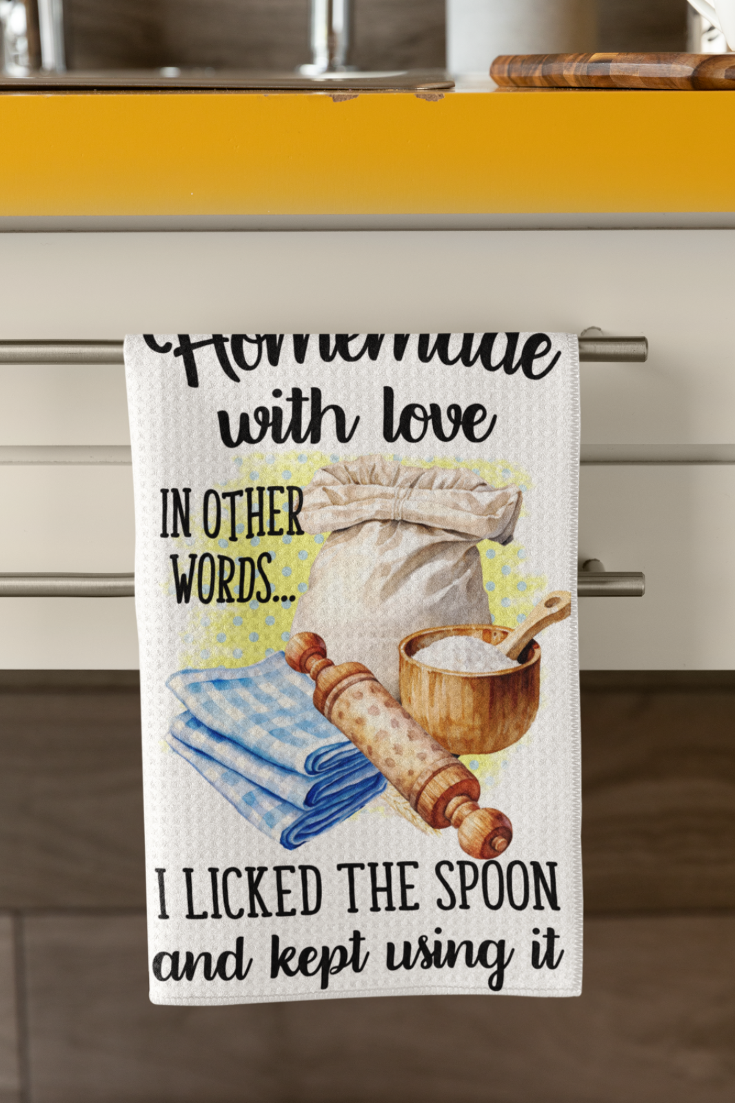 I Licked the Spoon Tea Towel – Funny Baking Gift – Farmhouse Kitchen Set