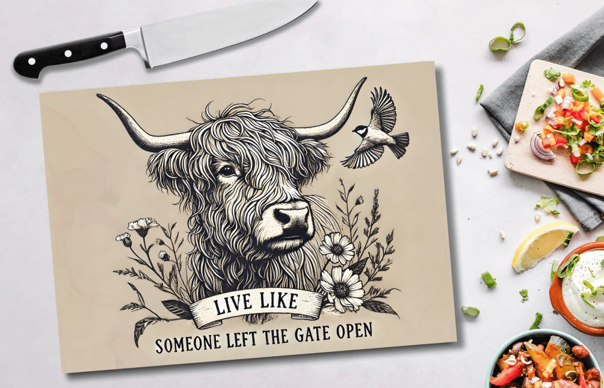 Highland Cow Glass Chopping Board – 6 Farmhouse Kitchen Designs - East Coast Gifts