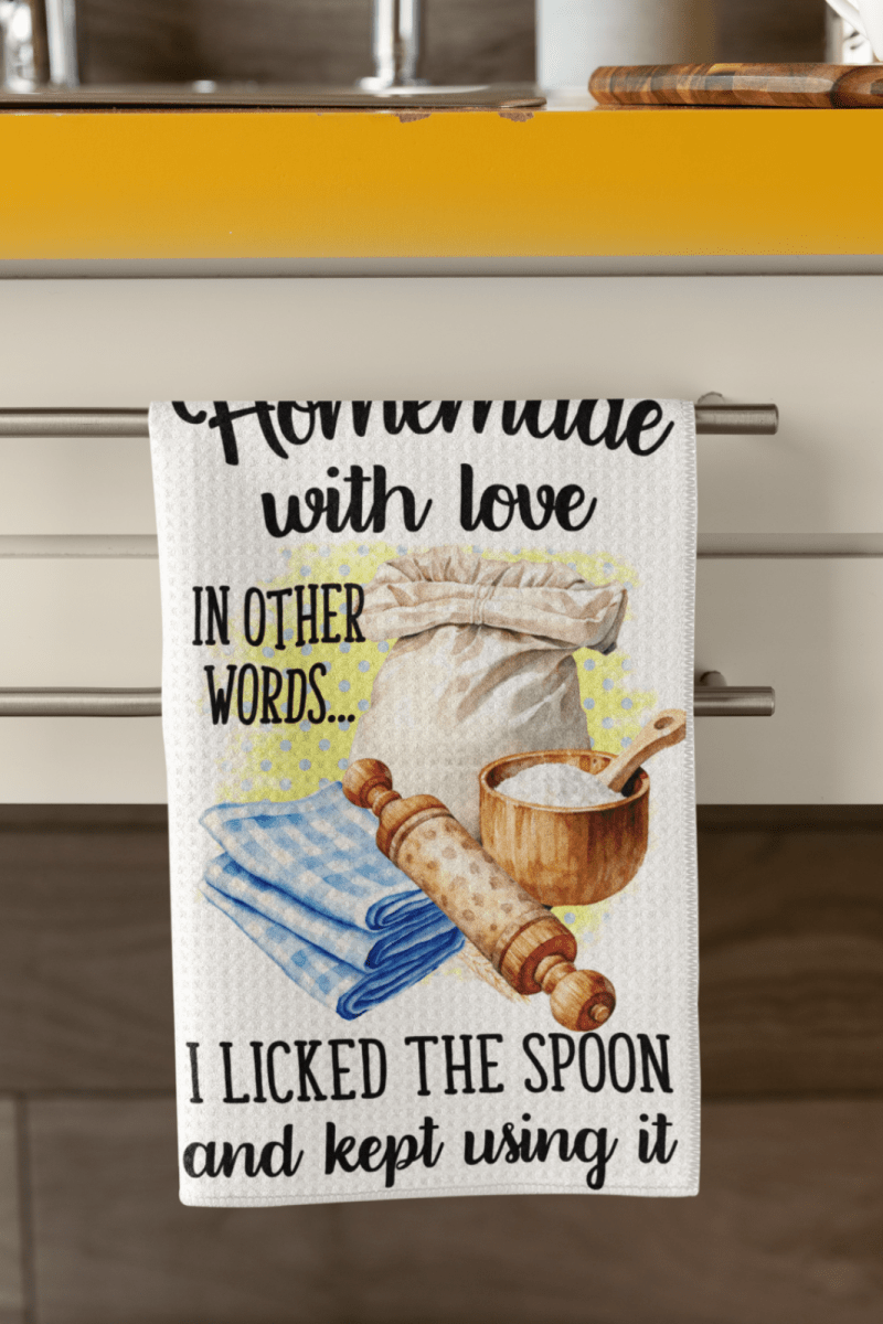 I Licked the Spoon Tea Towel – Funny Baking Gift – Farmhouse Kitchen Set - East Coast Gifts